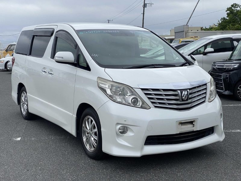 White Toyota Alphard 350S Prime Selection 3.5 Petrol Automatic  Very low miles 7 Seater