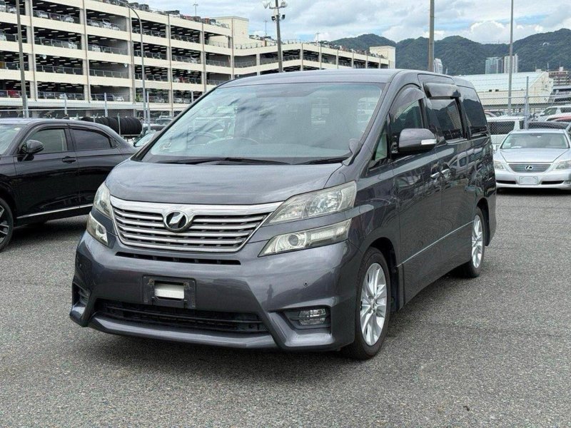 Grey 2009 Toyota Vellfire 2.4Z Platinum Selection2 7 Seater MPV low miles Air conditioning ULEZ Compliant in Hayling Island
